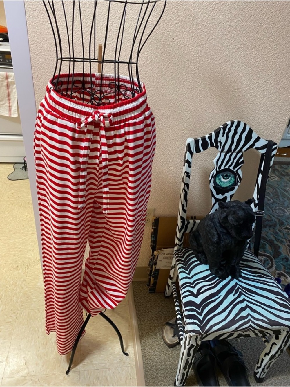 Women's Red & White Striped Pajama Set - Comfortable Lounge Top & Pants - Picture 12 of 13